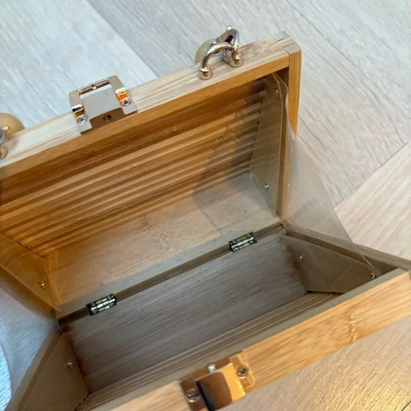 Wooden Beaded Handbag - Picture 9 of 13